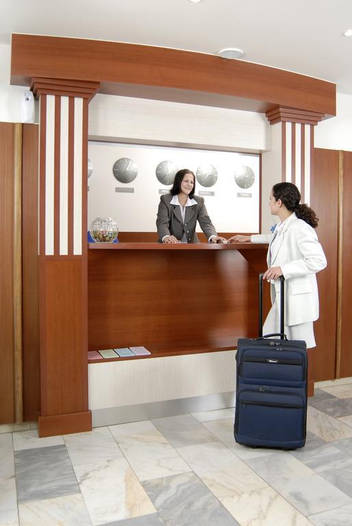 Hotel Radejov Knezdub Zewnętrze zdjęcie
