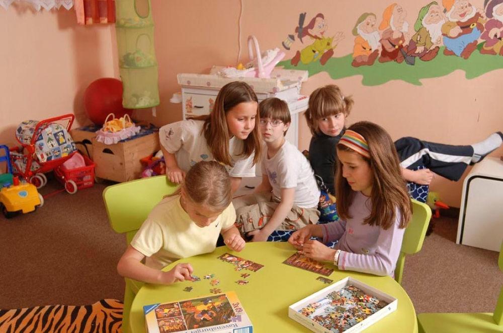 Hotel Radejov Knezdub Zewnętrze zdjęcie