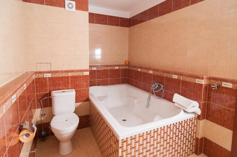 Hotel Radejov Knezdub Zewnętrze zdjęcie